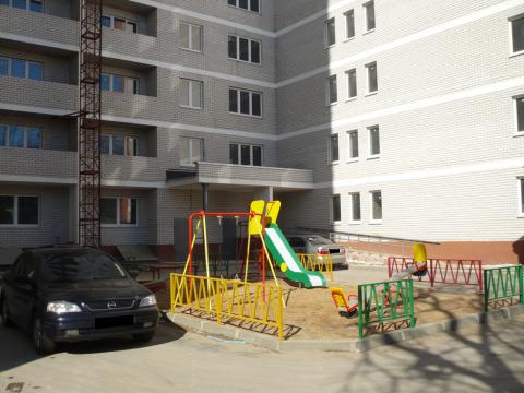 Многоквартирный жилой дом на улице Бориса Полевого 9